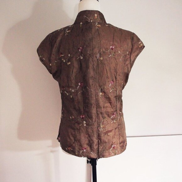 Brown Silk Cap Sleeve Floral Embroidered  Crinkle Top, Size L - Picture 3 of 9